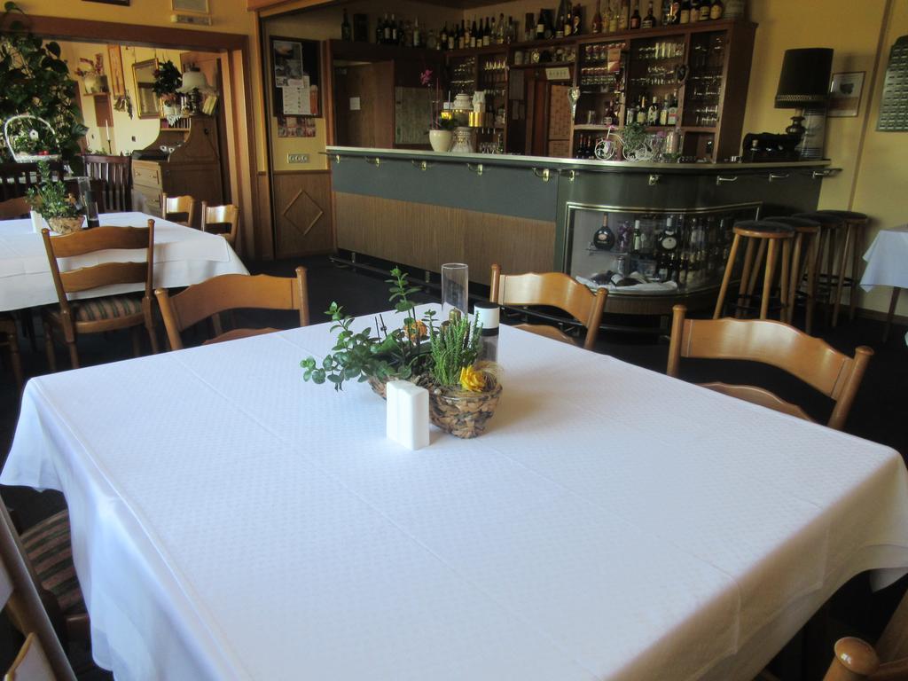 Hotel Restaurant Jonkhans Rees Exterior photo
