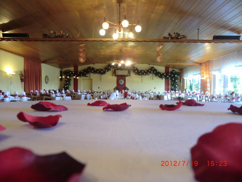 Hotel Restaurant Jonkhans Rees Exterior photo